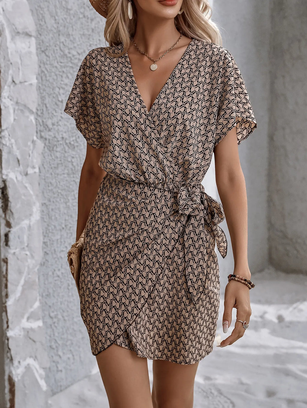 Boho V-Neck Printed Chiffon Dress – Slim Fit Waist-Up Mid-Calf